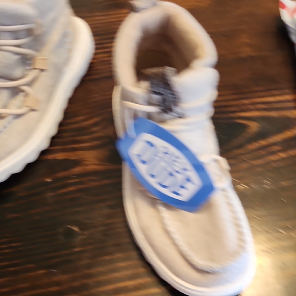 Hey Dude Beige Womens Boots - Picture 5 of 7